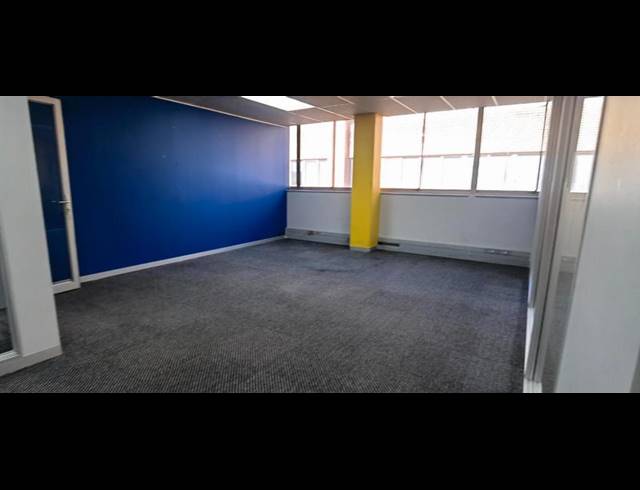 BUSINESS PROPERTY TO RENT IN LYNNWOOD